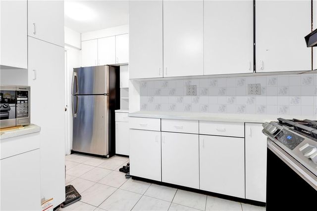 2580 Ocean Parkway 2K, Brooklyn, NY 11235