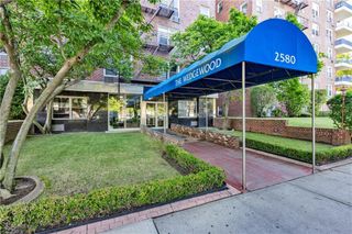 2580 Ocean Parkway 2K, Brooklyn, NY 11235