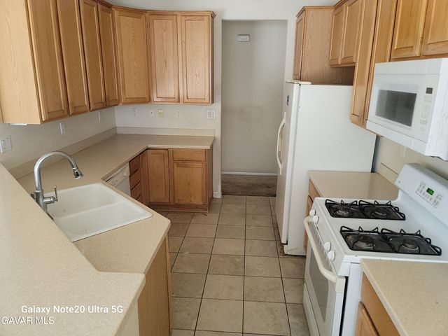 11819 Maywood Street, Adelanto, CA 92301