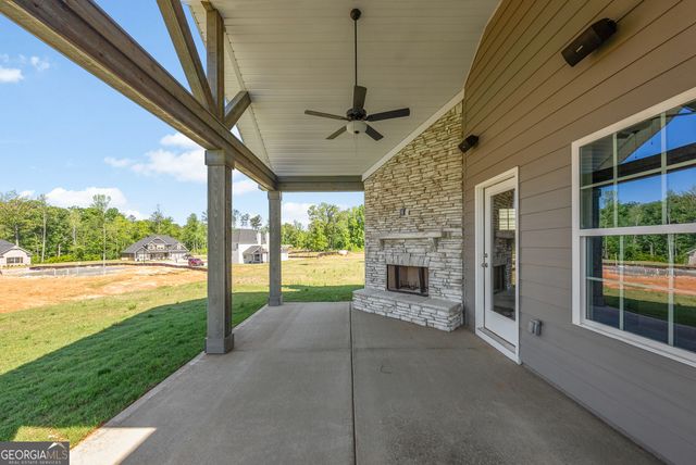 104 Beaver Creek Way 264, Lagrange, GA 30241