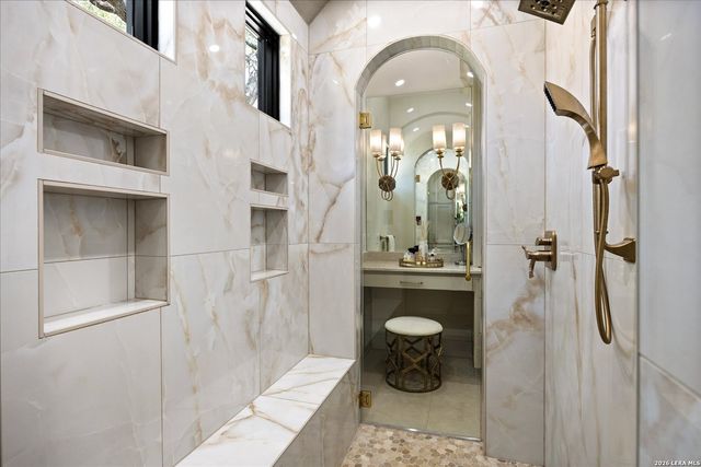 31209 KEENELAND DR, Fair Oaks Ranch, TX 78015