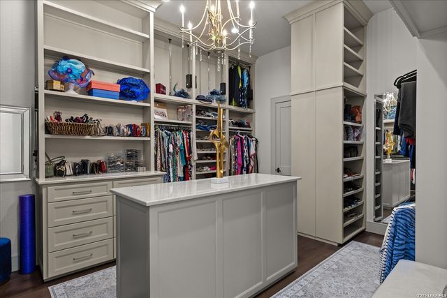 31209 KEENELAND DR, Fair Oaks Ranch, TX 78015