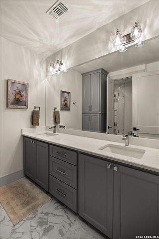 31209 KEENELAND DR, Fair Oaks Ranch, TX 78015