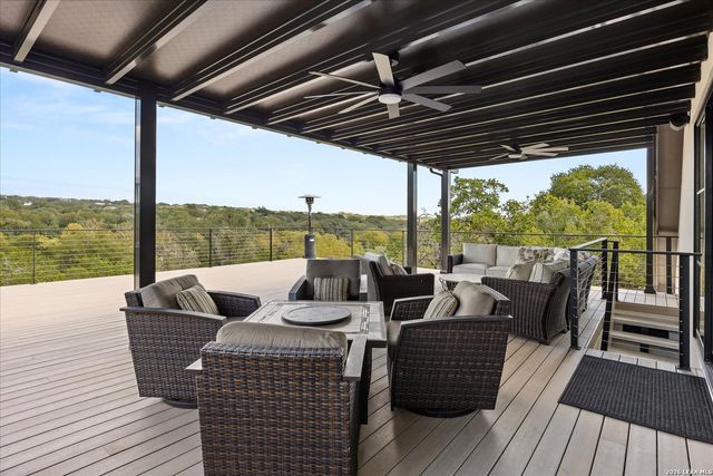 31209 KEENELAND DR, Fair Oaks Ranch, TX 78015