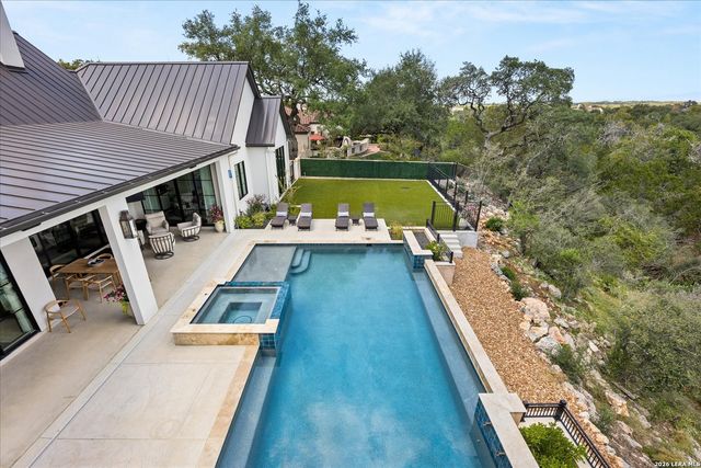 31209 KEENELAND DR, Fair Oaks Ranch, TX 78015