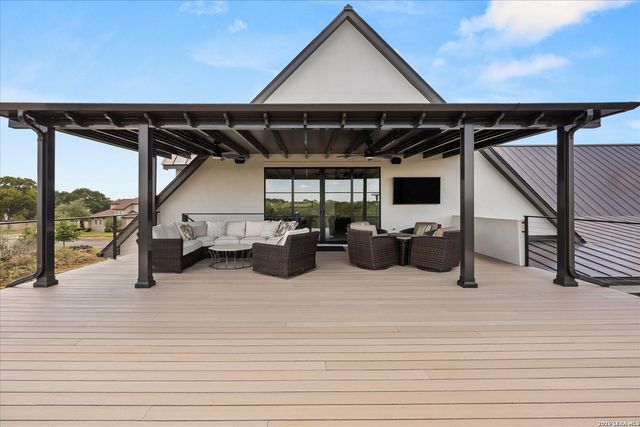31209 KEENELAND DR, Fair Oaks Ranch, TX 78015