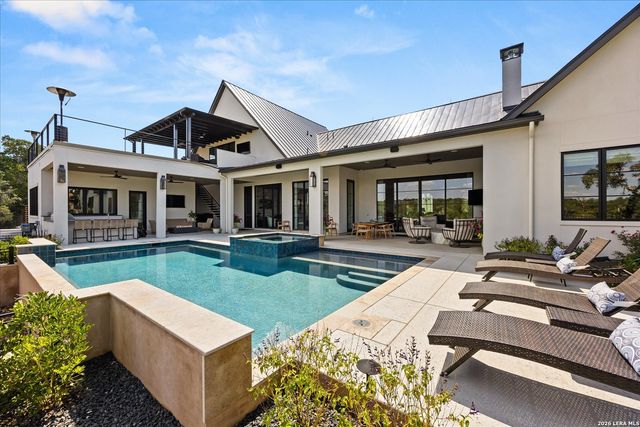 31209 KEENELAND DR, Fair Oaks Ranch, TX 78015