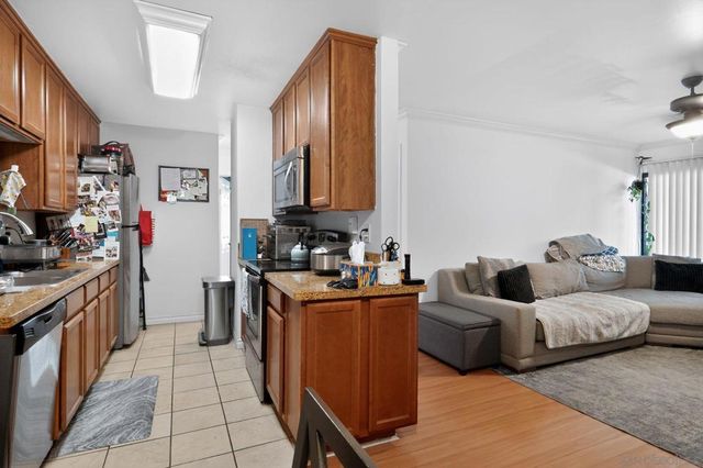 9929 AZUAGA ST F104, San Diego, CA 92129