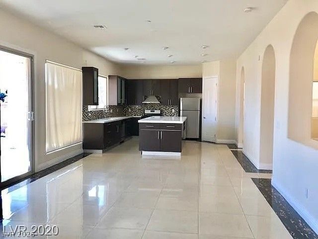2552 Regency Cove Court, Las Vegas, NV 89121