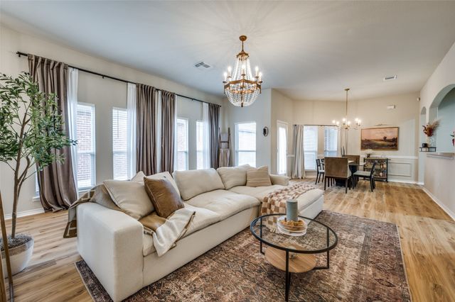 7514 Saint Stephens Square, Frisco, TX 75035
