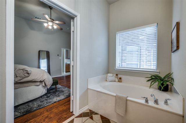7514 Saint Stephens Square, Frisco, TX 75035