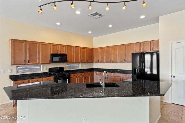 12616 N Gentle Rain Drive, Marana, AZ 85658