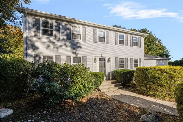 55 Hillcrest Drive, Cranston, RI 02921