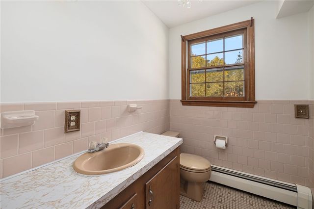 55 Hillcrest Drive, Cranston, RI 02921