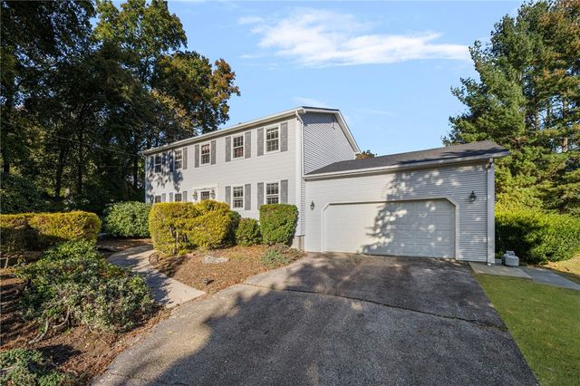 55 Hillcrest Drive, Cranston, RI 02921