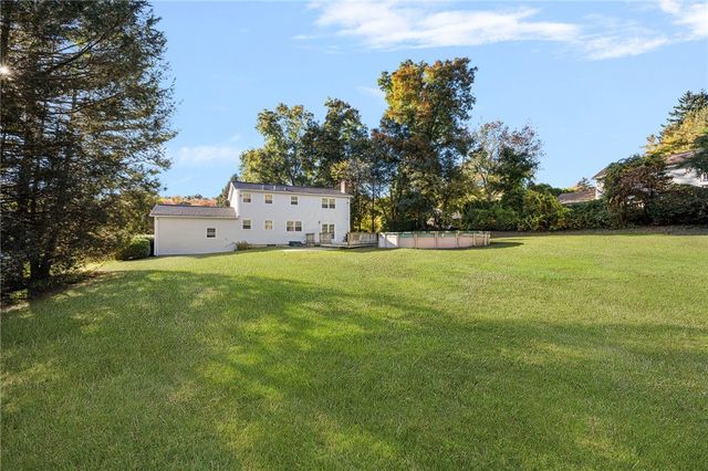 55 Hillcrest Drive, Cranston, RI 02921