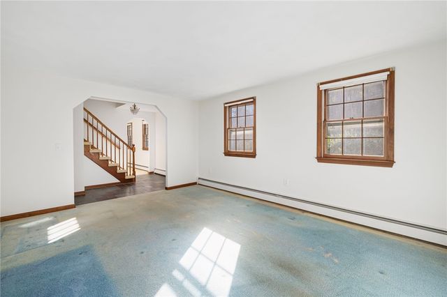55 Hillcrest Drive, Cranston, RI 02921