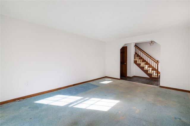 55 Hillcrest Drive, Cranston, RI 02921