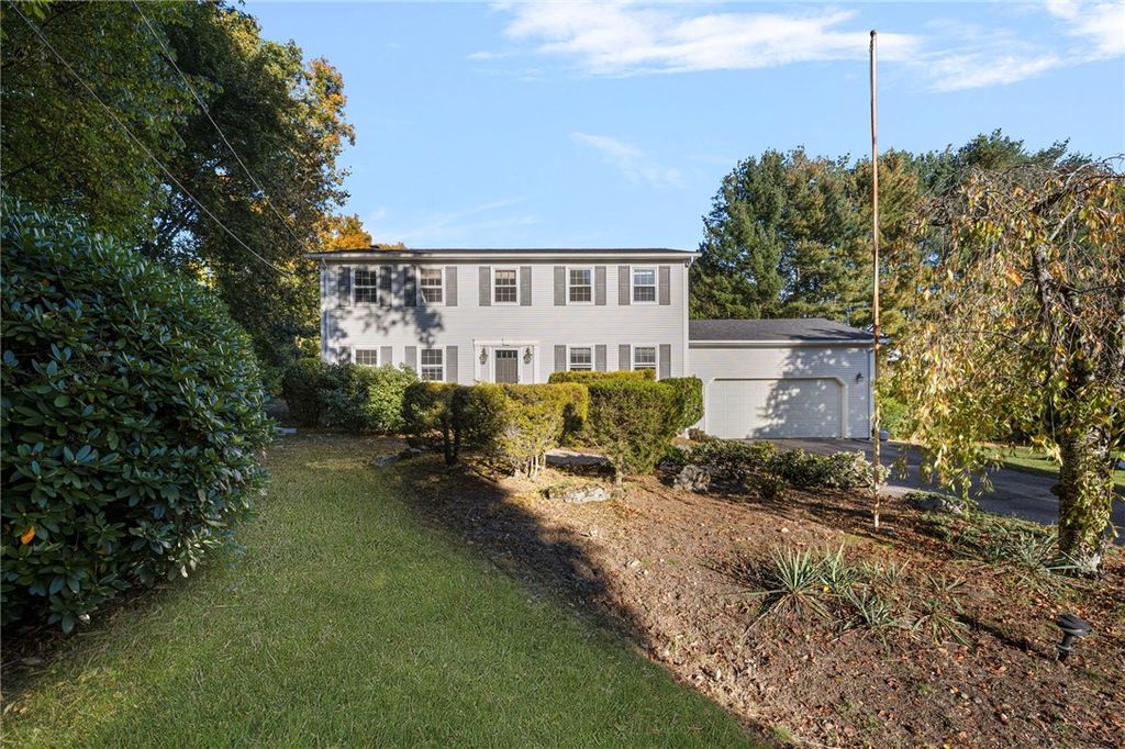 55 Hillcrest Drive, Cranston, RI 02921