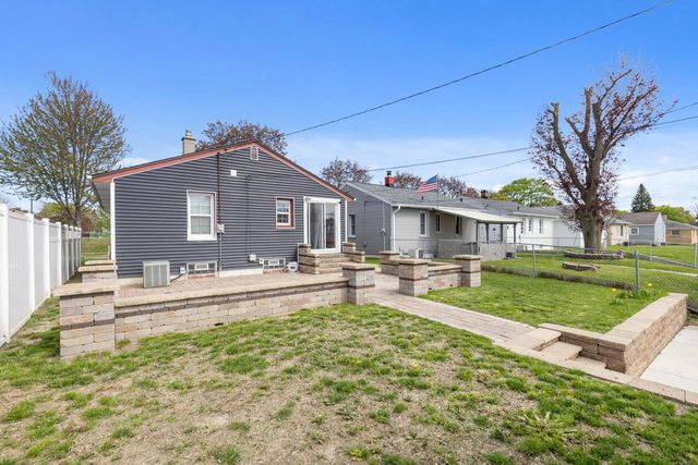 3319 25th STREET, Milwaukee, WI 53215