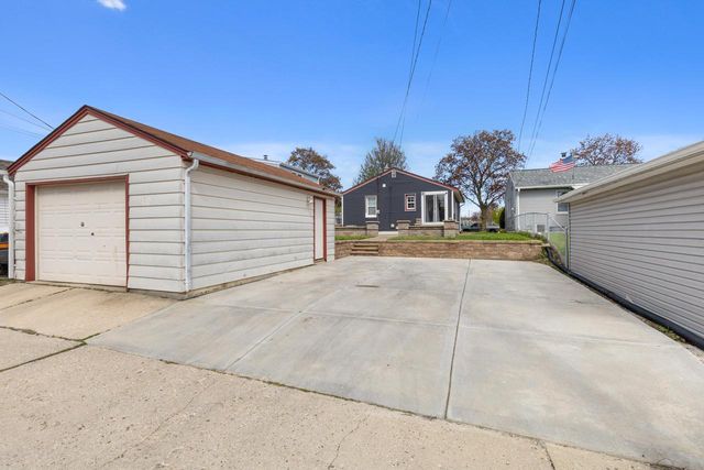 3319 25th STREET, Milwaukee, WI 53215