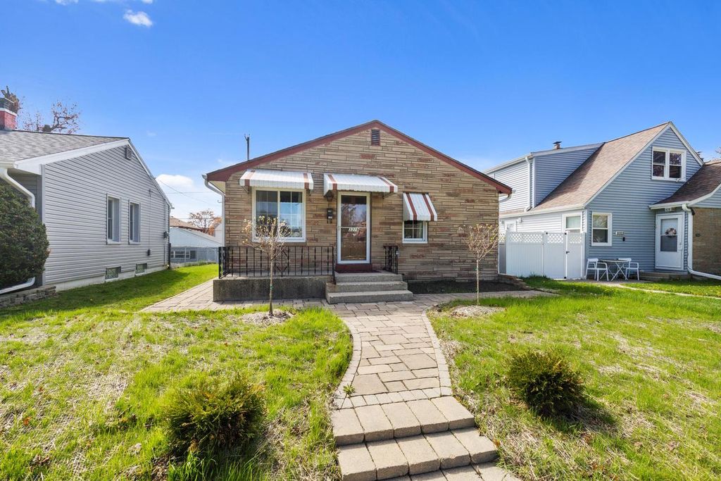 3319 25th STREET, Milwaukee, WI 53215