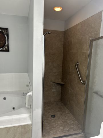 127 Villa Way 127, Bloomingdale, IL 60108