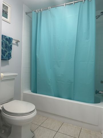 127 Villa Way 127, Bloomingdale, IL 60108