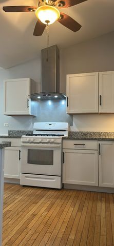 127 Villa Way 127, Bloomingdale, IL 60108