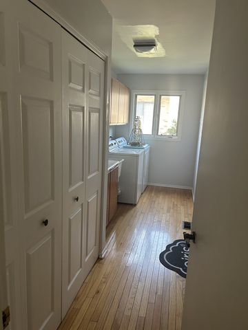 127 Villa Way 127, Bloomingdale, IL 60108