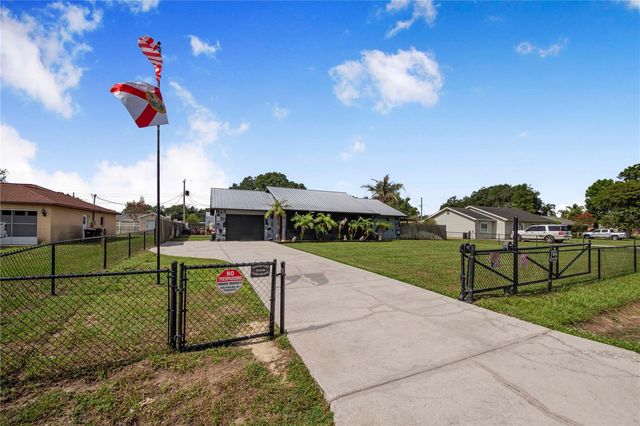 2426 VIEW WAY, Lakeland, FL 33810