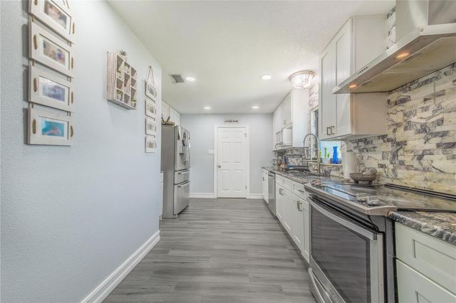 2426 VIEW WAY, Lakeland, FL 33810