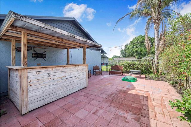 2426 VIEW WAY, Lakeland, FL 33810