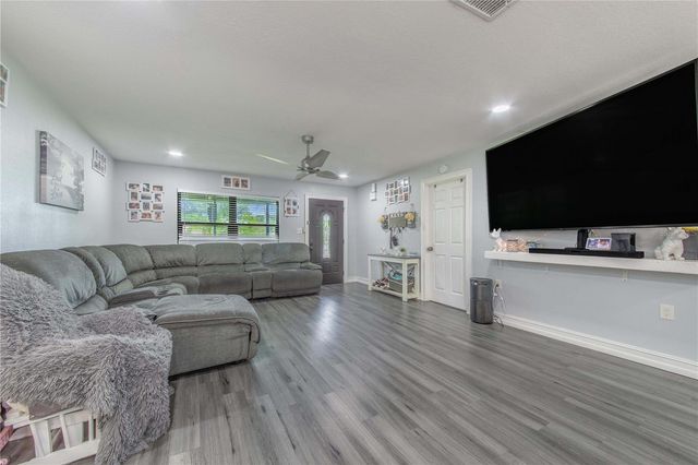 2426 VIEW WAY, Lakeland, FL 33810