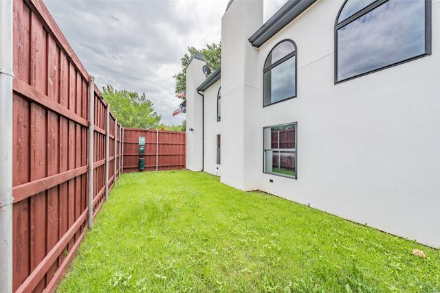 1349 Jeanette Way, Carrollton, TX 75006