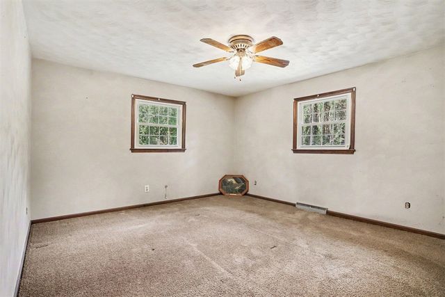 8374 W Q Avenue, Mattawan, MI 49071