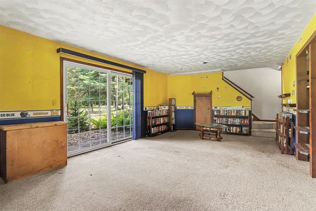 8374 W Q Avenue, Mattawan, MI 49071