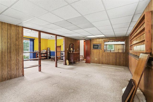 8374 W Q Avenue, Mattawan, MI 49071