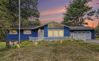 8374 W Q Avenue, Mattawan, MI 49071