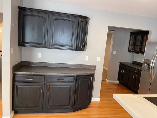 409 Fairgate Dr, Pine Twp, PA 15090