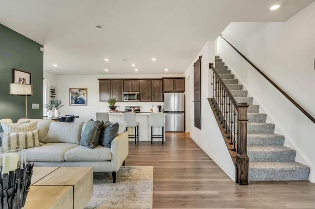 7123 Oakmont ROAD, Mount Pleasant, WI 53403