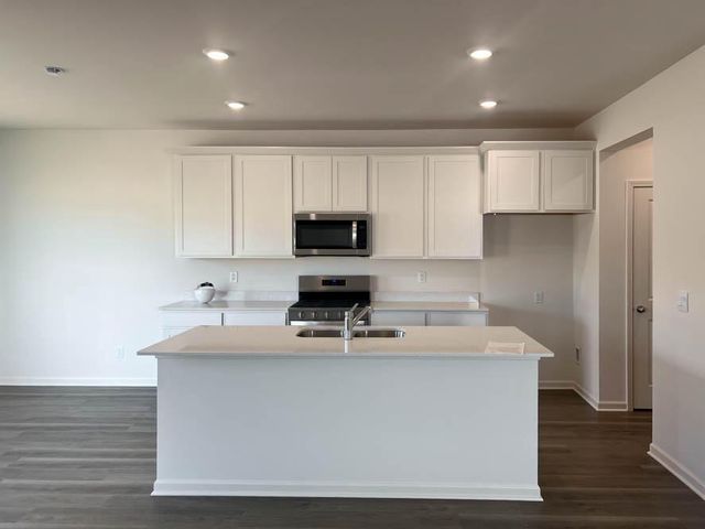 7123 Oakmont ROAD, Mount Pleasant, WI 53403