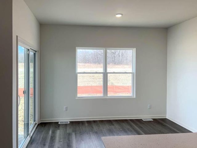 7123 Oakmont ROAD, Mount Pleasant, WI 53403