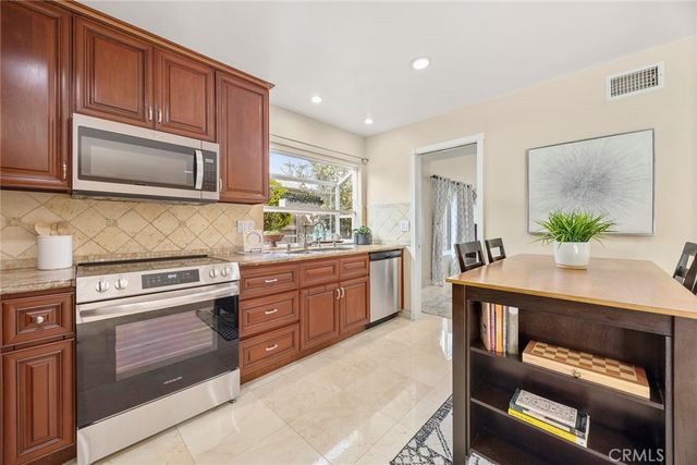 4962 E Glenview, Anaheim, CA 92807