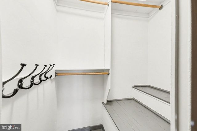 3380 GUNSTON RD, Alexandria, VA 22302