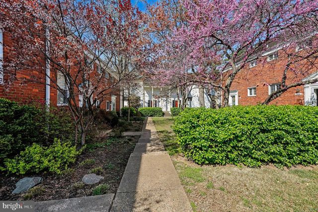 3380 GUNSTON RD, Alexandria, VA 22302