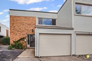 368 Cedar Tree Court, Hoffman Estates, IL 60169