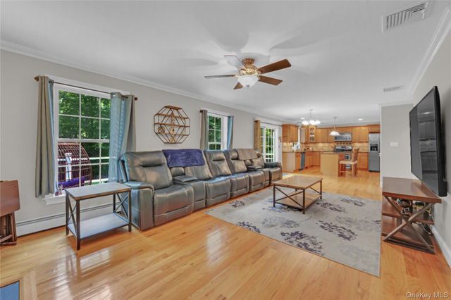 282 Derby Road, Middletown, NY 10940