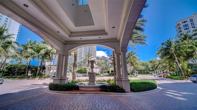 20000 E Country Club Dr 512, Aventura, FL 33180