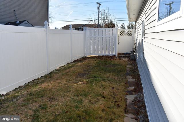 1029 RADIO RD, Little Egg Harbor Twp, NJ 08087